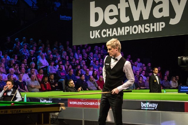 在乒乓球双 在乒乓球双