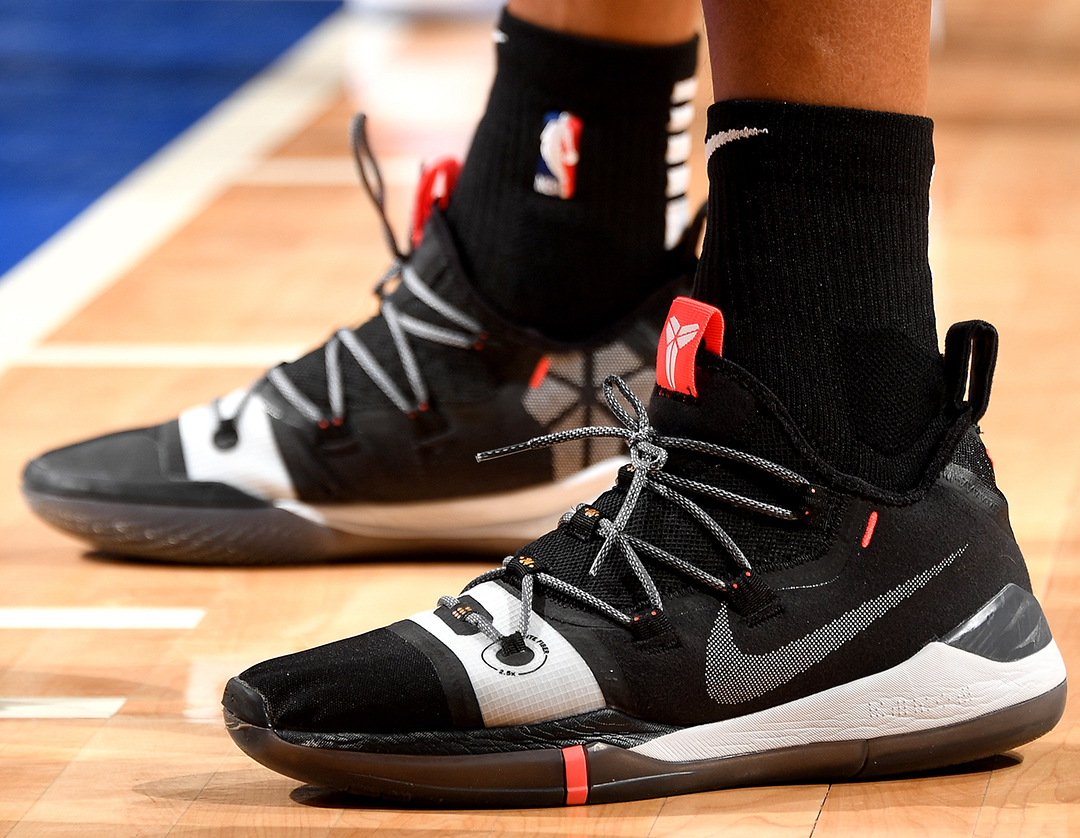 塞罗那的吸 塞罗那的吸